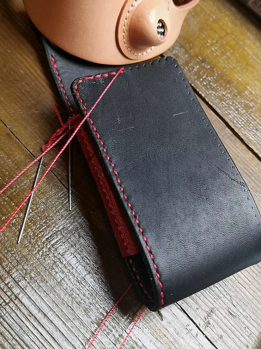 手縫いの作業